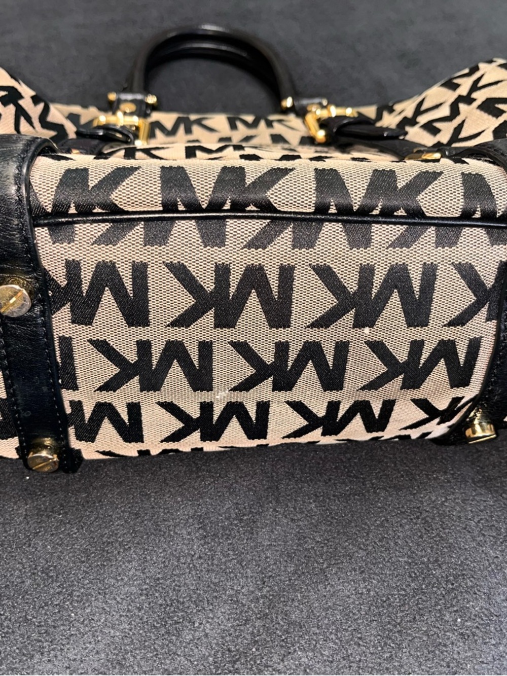 EUC Michael Kors Signature Monogrammed Brown Satchel Handbag. 12x10 - Picture 6 of 7